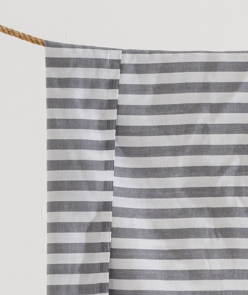 Serviette de plage Résistante au sable et Séchage rapide - Rayures Gris